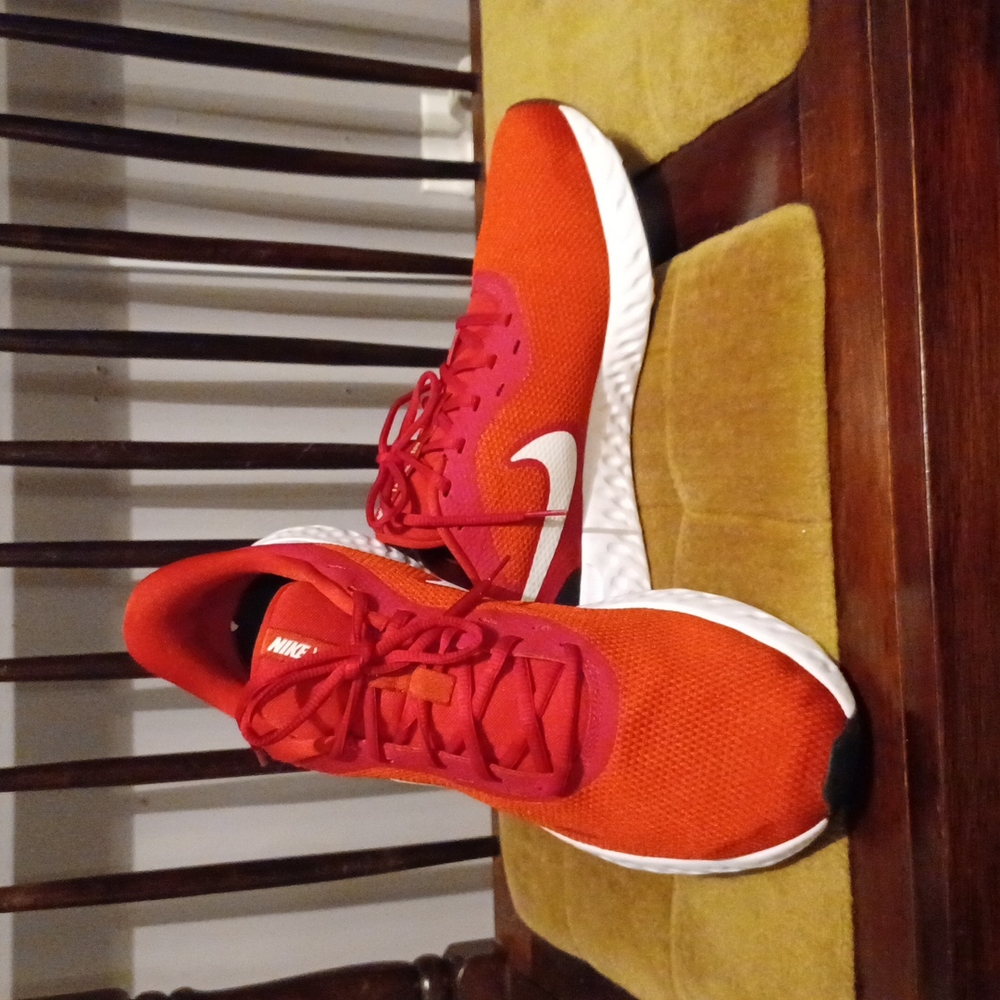 Nike Revolution Mens Size 13